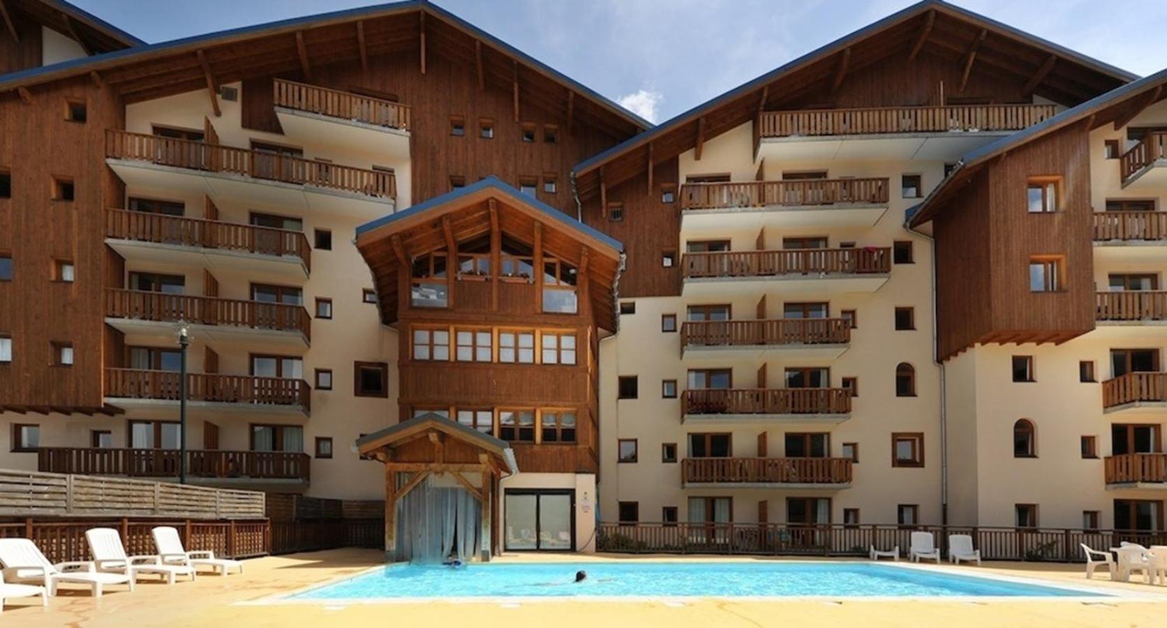 Aparthotel Vacanceole - La Turra 3*